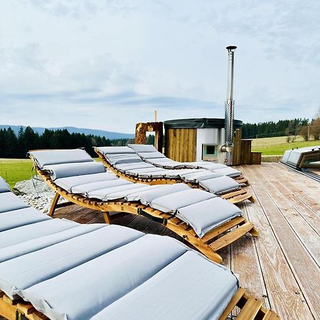 Апартаменты Farma Nahlov Фримбурк Экстерьер фото